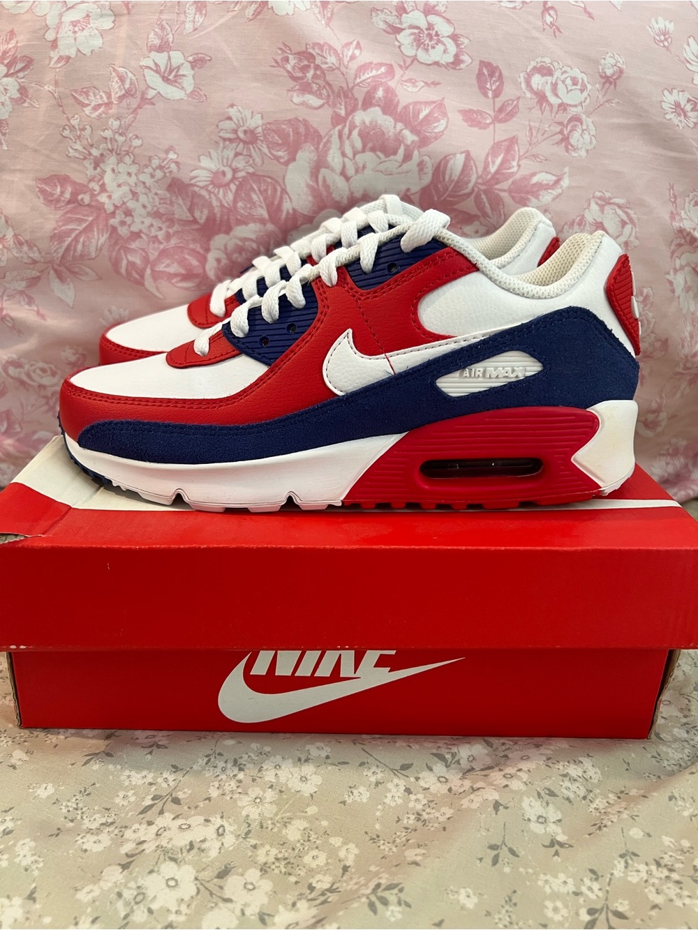NWT Nike Kids Sneakers in White, Red & Blue